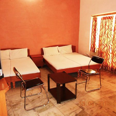 Hotel Ramneek Amritsar Eksteriør billede