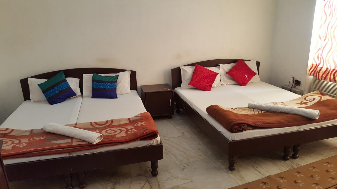 Hotel Ramneek Amritsar Eksteriør billede